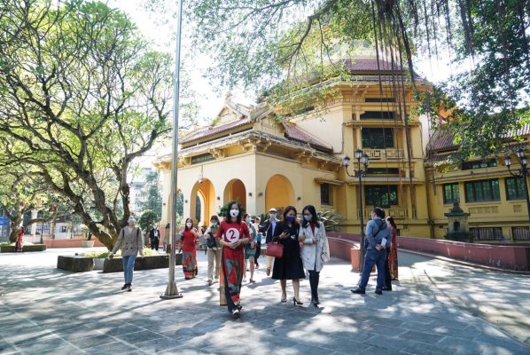 tour-du-lich-gia-re-tu-ha-noi