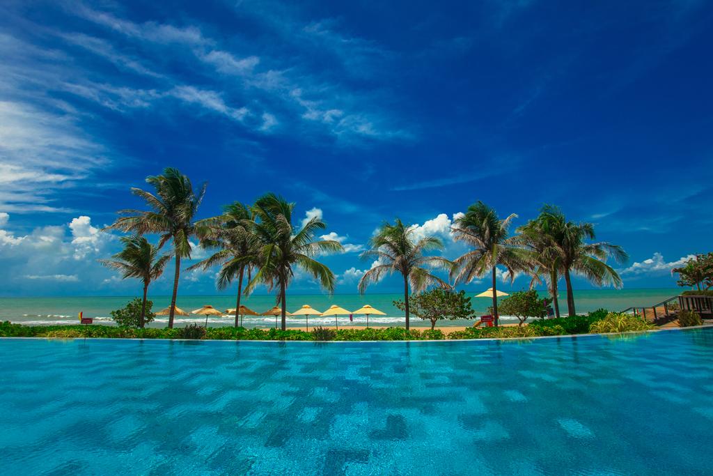 dat-phong-khach-san-ho-tram2