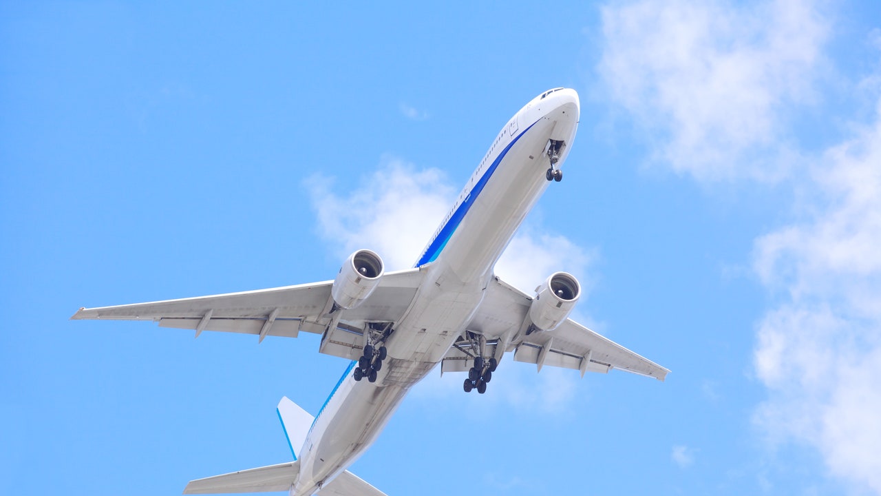 dat-ve-may-bay-online 1