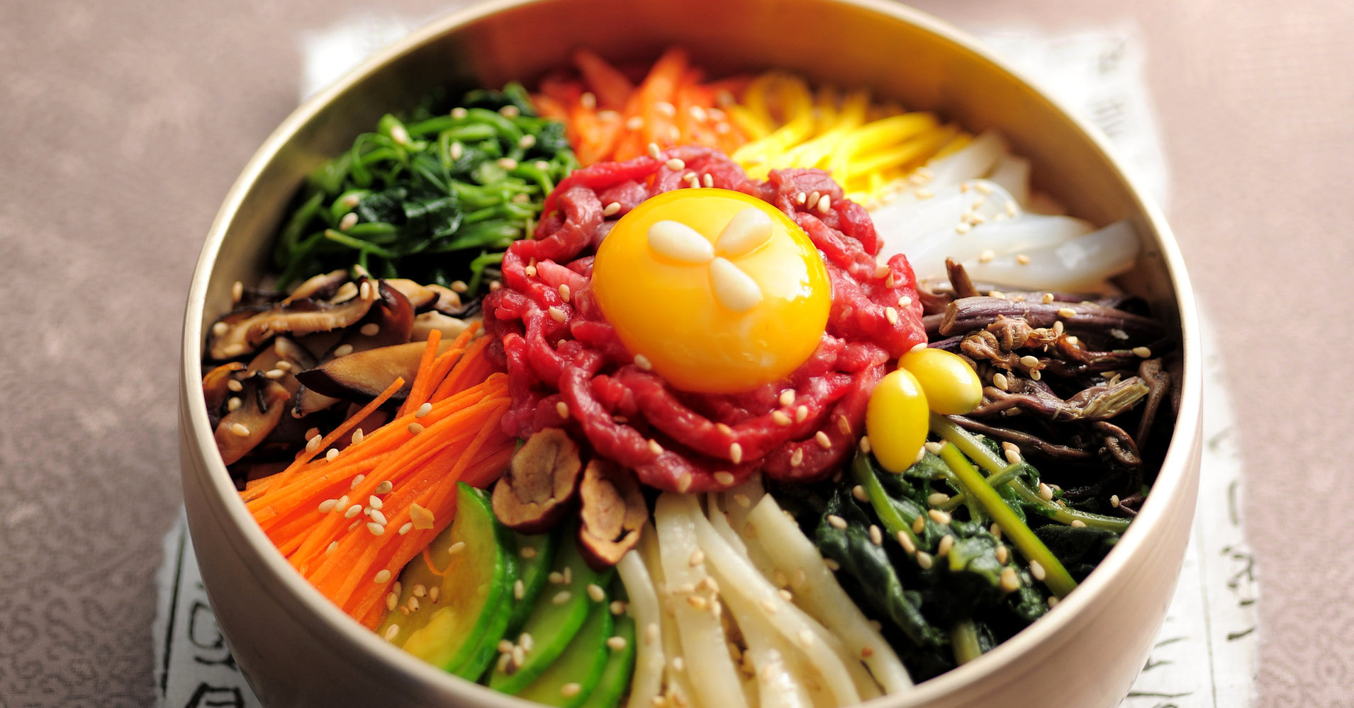 Hướng dẫn làm món cơm trộn kiểu Hàn (Bibimbap) | Thư Viện Hướng Dẫn